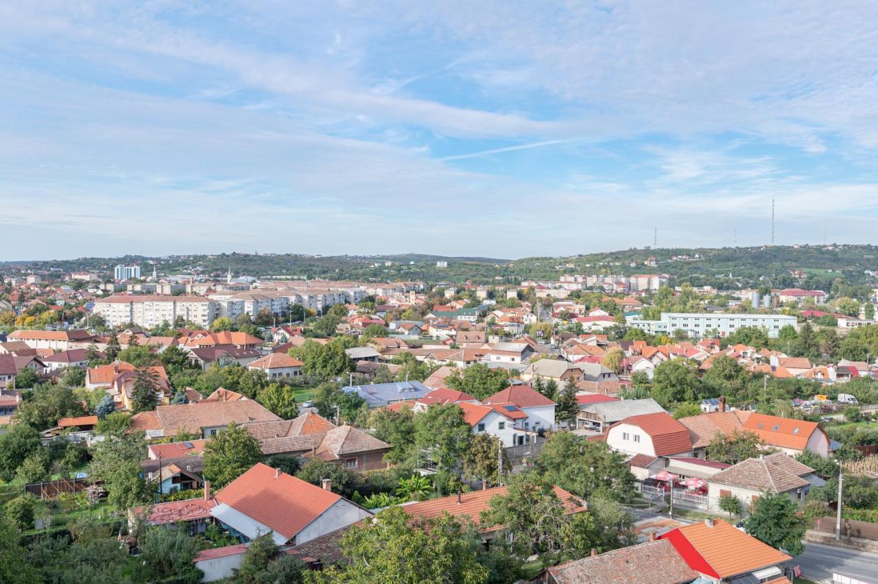 Rosewood Gold Lägenhet Oradea Exteriör bild